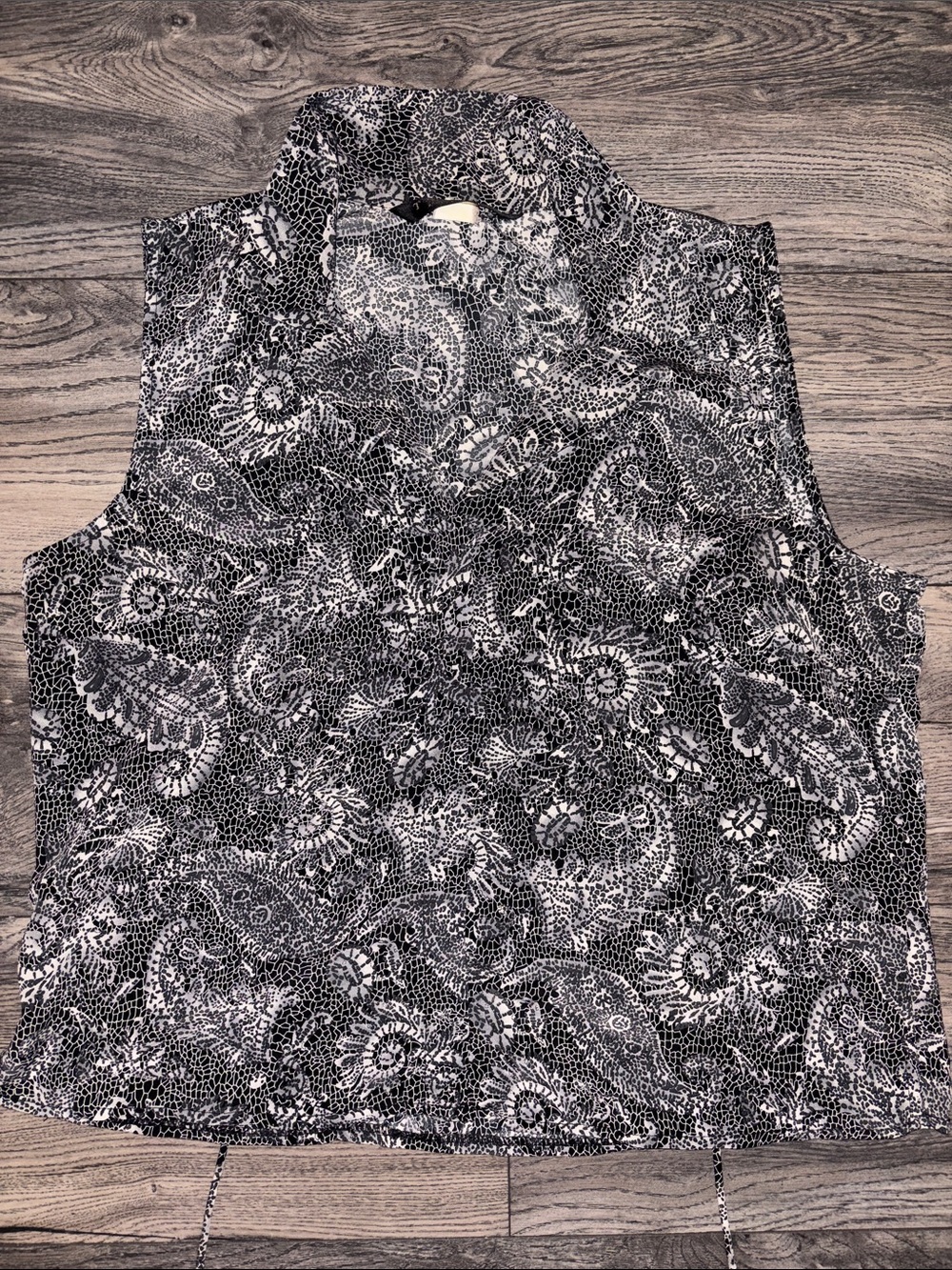 Tailor B. Moss Black & White Paisley Sleeveless Camisole